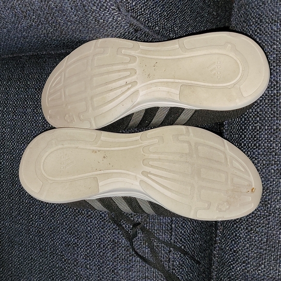 Adidas black running shoes - Picture 6 of 7